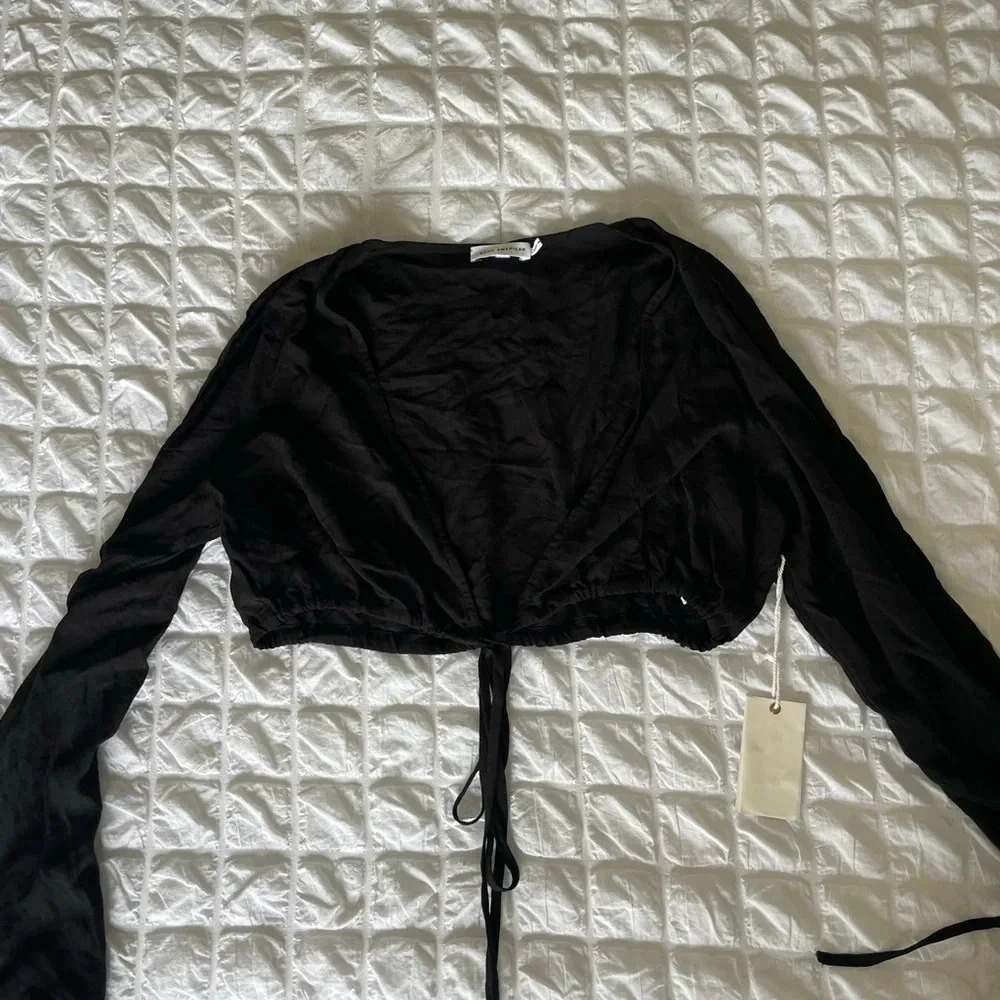 Good American satin lace around  open sleeves crop top